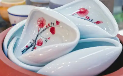 محصولات سفالی، سنگی و چینی