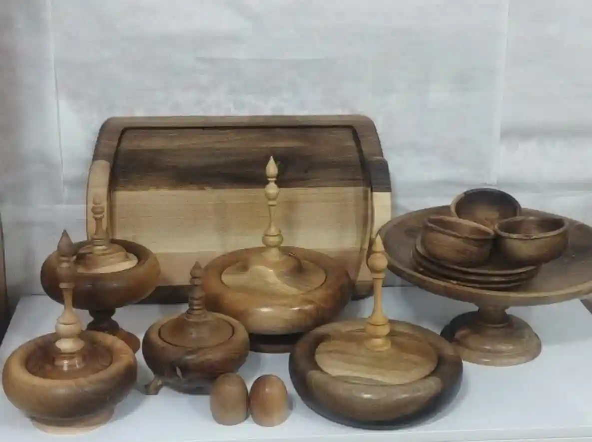 سرویس کامل پذیرایی چوبی(گردو) 15 تکه روغن خورده