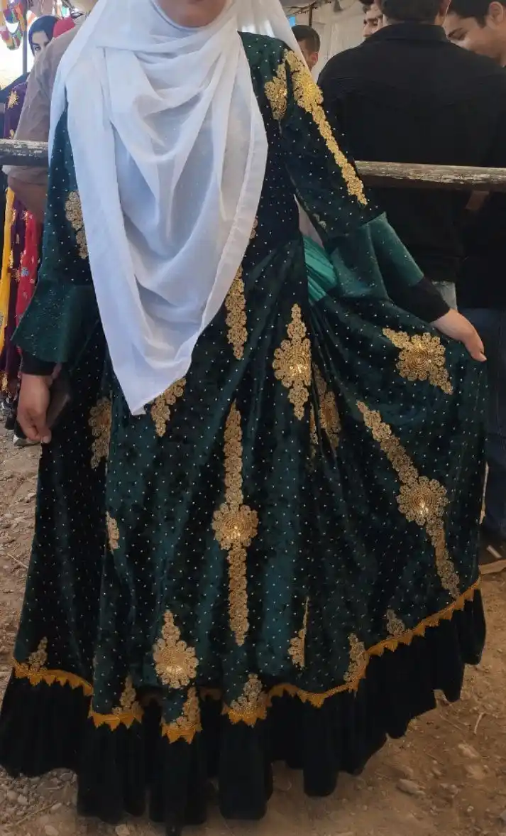 لباس محلی اصیل بختیاری زنانه دخترانه سبز و زرد